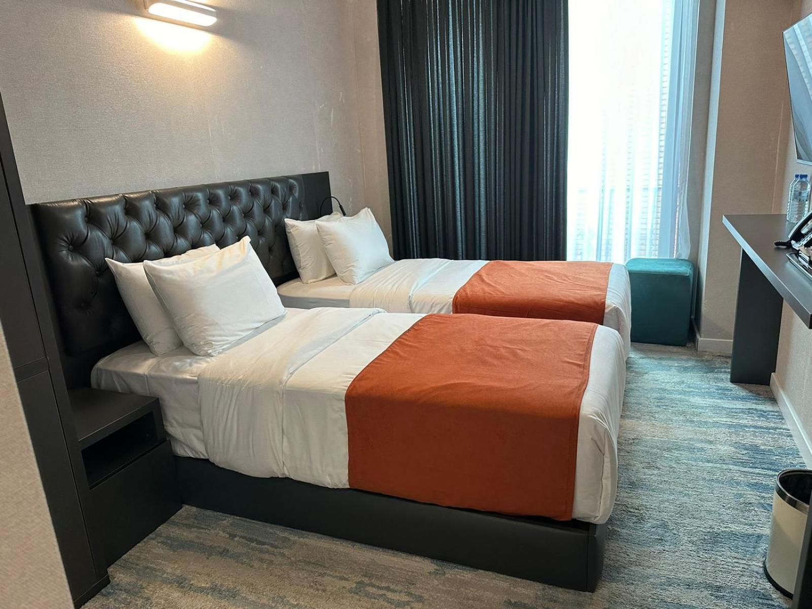 M 1 T Hotel Tbilisi Exterior foto