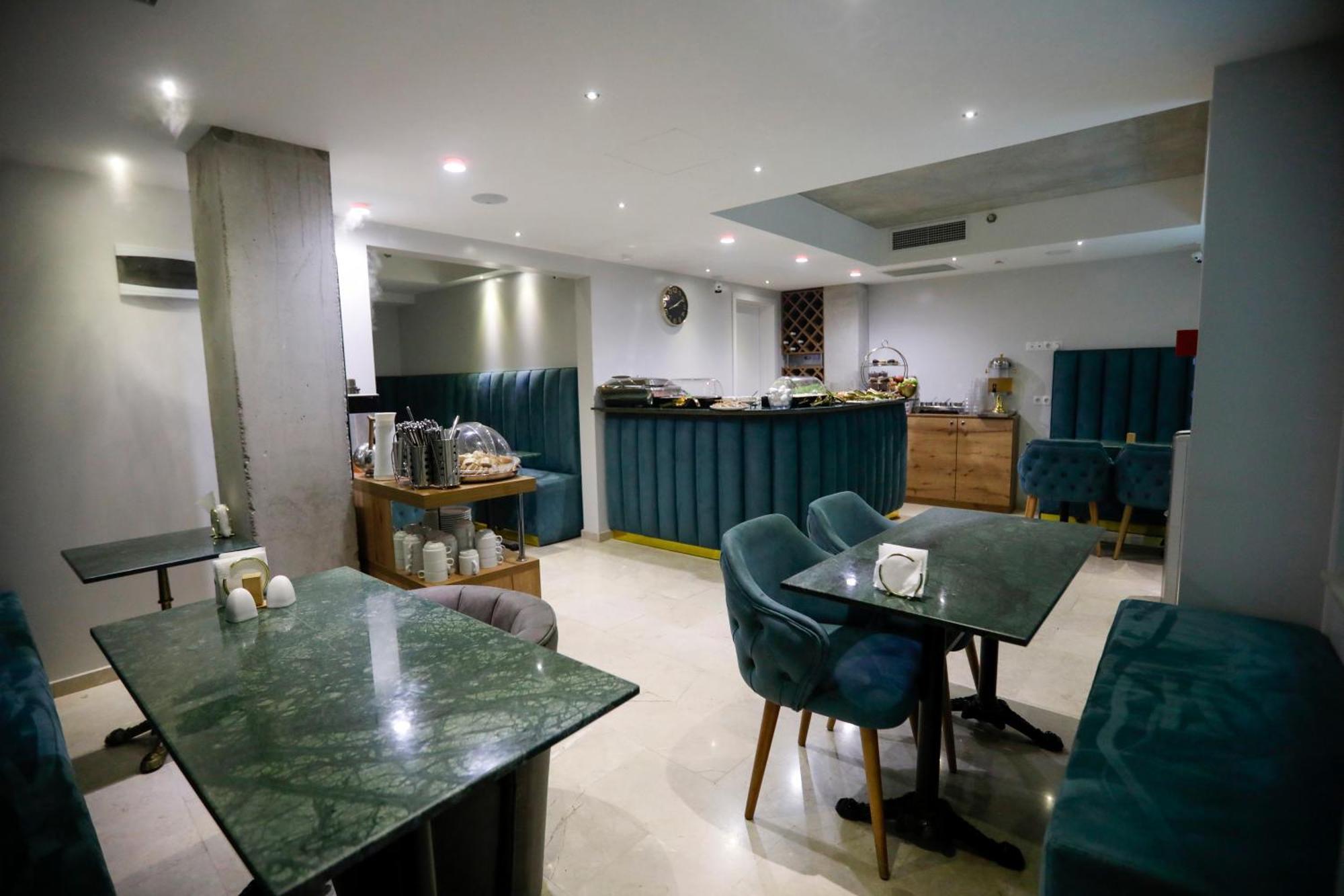 M 1 T Hotel Tbilisi Exterior foto