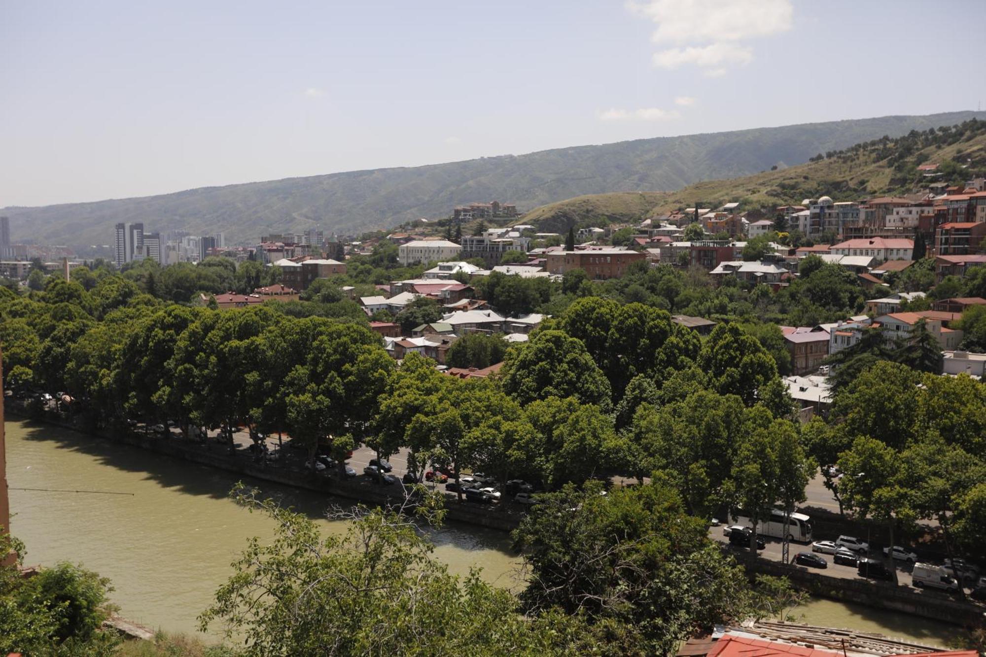 M 1 T Hotel Tbilisi Exterior foto